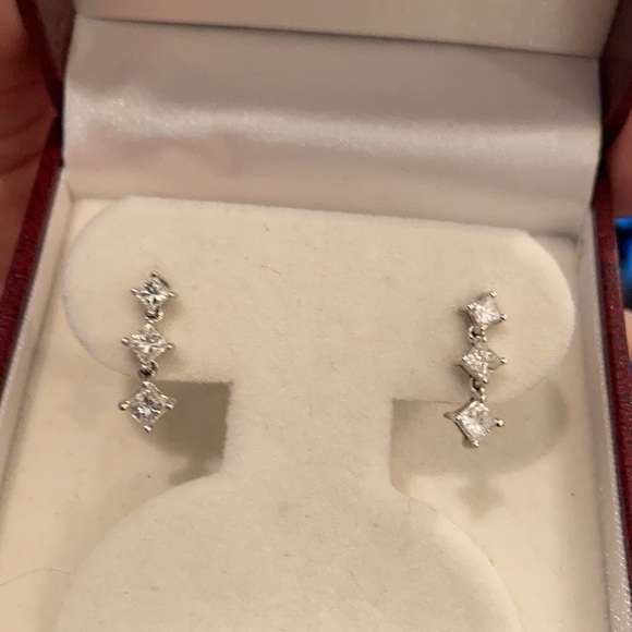 Diamonds With Appraisal! - Picture 6 of 16